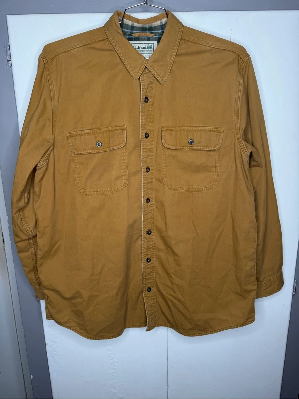 LL BEAN Shirt Mens L Hurricane Flannel Lined Plaid Button Up Shacket Camel brown